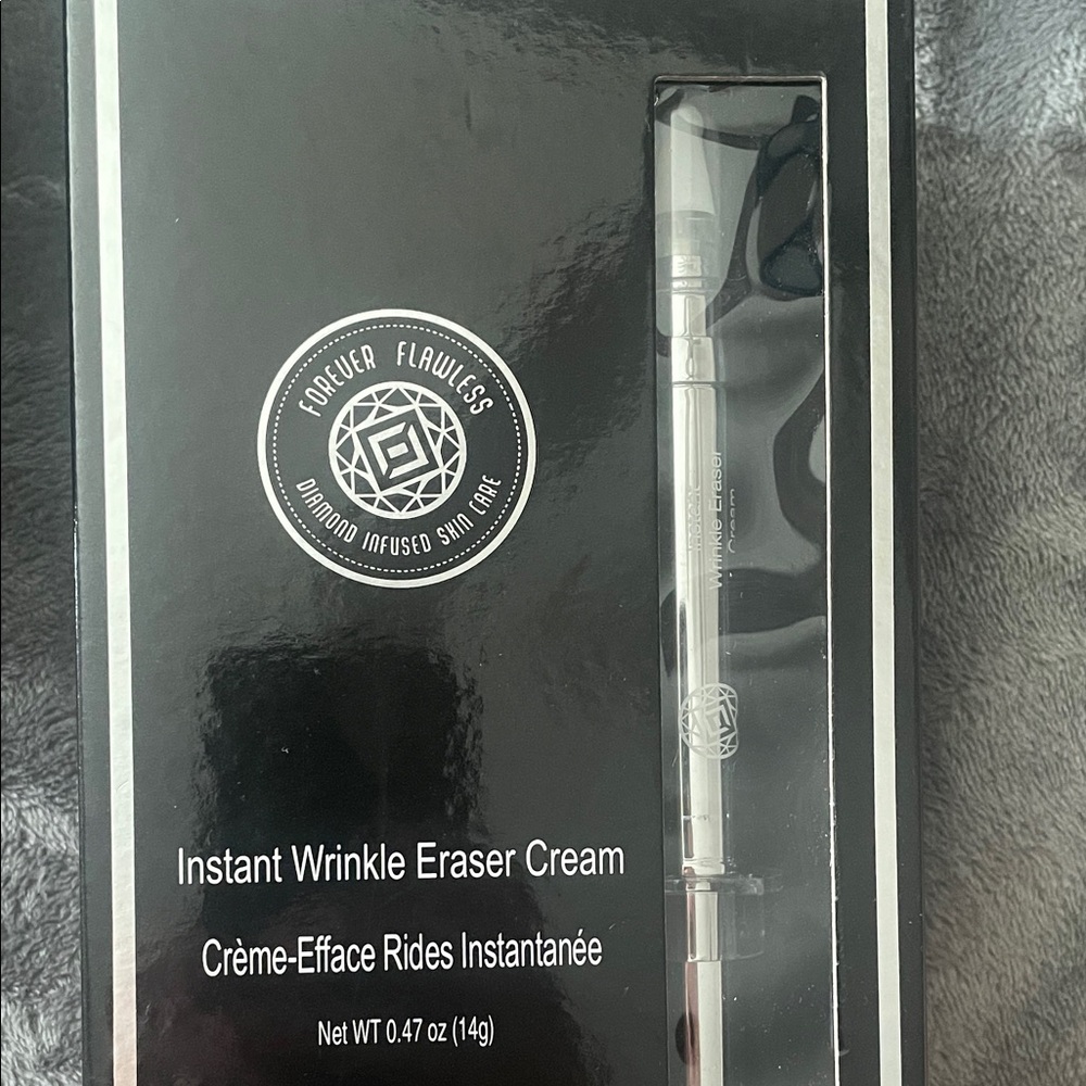 Forever Flawless Instant Wrinkle Eraser Cream - Black